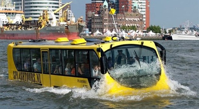 HCM City plans more water buses to meet demand
