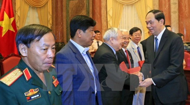 President meets former volunteer soldiers in Cambodia
