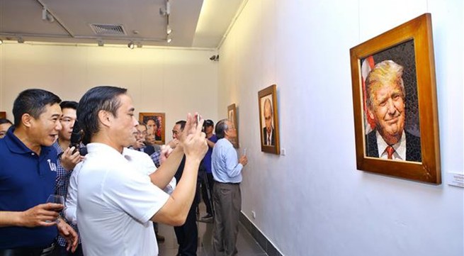 Mosaic ceramic paintings of APEC 2017 leaders displayed in Hanoi