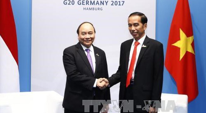 Vietnam - APEC to G20 in an uncertain world