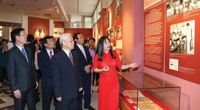 Exhibition on late Party Chief Le Duan opens