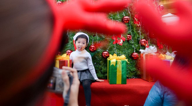 The first German style Christmas market opens in Hanoi