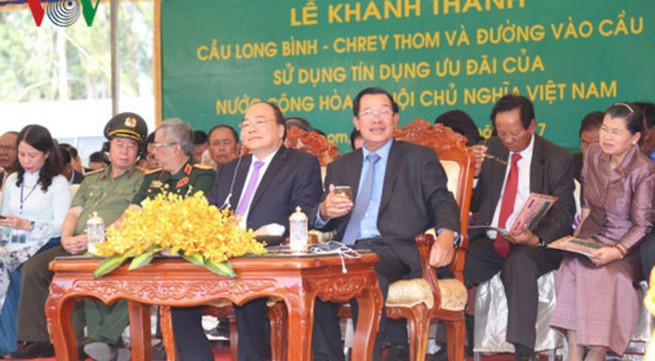 Vietnam, Cambodia enhance investment cooperations
