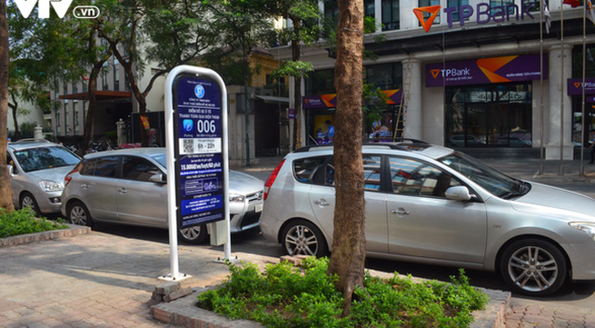 Hanoi to review all parking areas