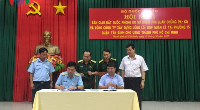 Defence Ministry hands over land to Ho Chi Minh City