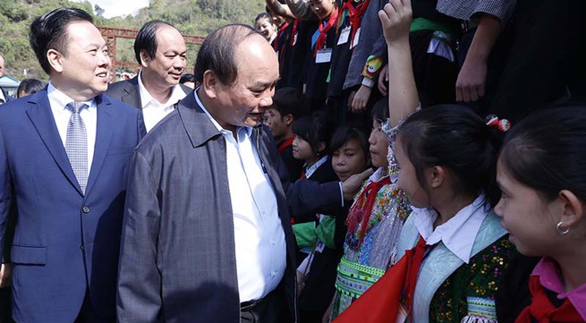 PM visits Cao Bang province