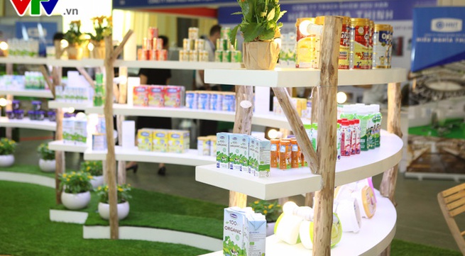 International dairy exhibition debuts in Hanoi