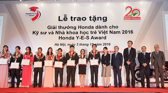 11th Honda Y-E-S Award honours young Vietnamese scientists, engineers