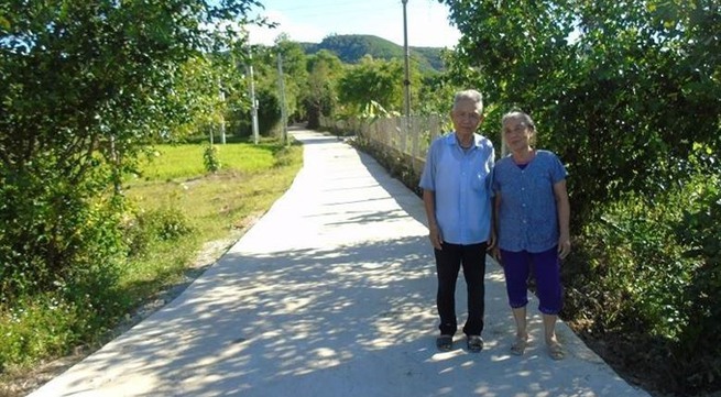 Old couple’s efforts pave way for new road