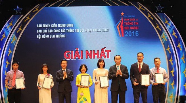 National external information service Awards 2016