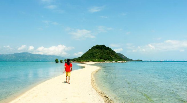 Diep Son island - An exotic tourist destination