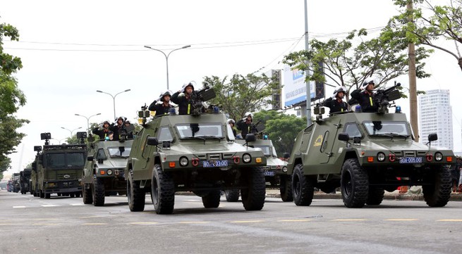 Vietnam performs official security drill for APEC