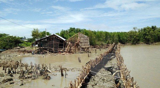Landslides plague seaside areas in Kien Giang province