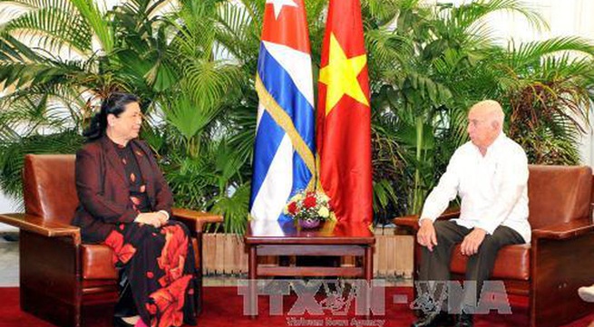 Vietnam, Cuba vow to reinforce relations