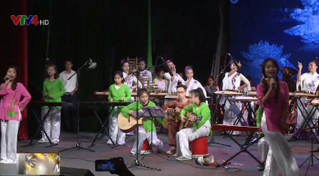 Overseas Vietnamese artists promotes traditional Vietnamese music