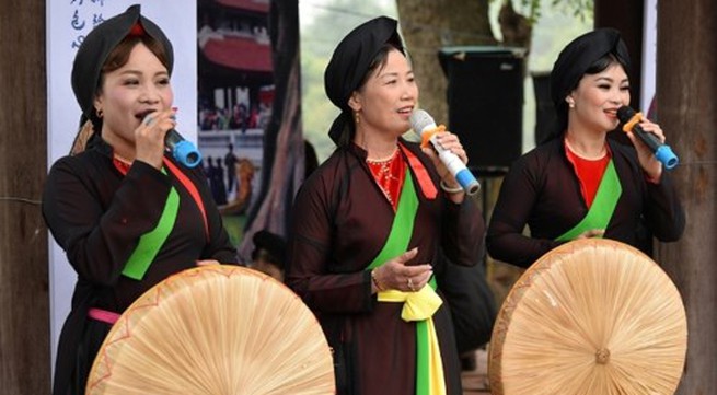 Lim festival helps preserve Quan Họ singing