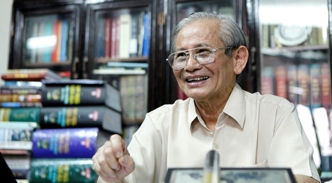 Renowned Vietnamese historian Phan Huy Le dies aged 84