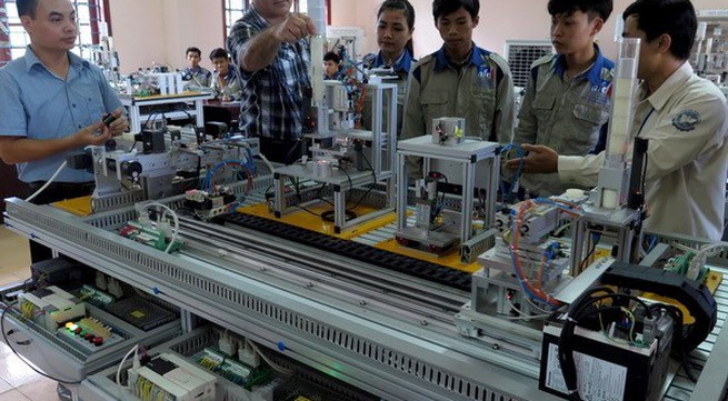 Vietnam could lose 5 million jobs to robots by 2020: ILO