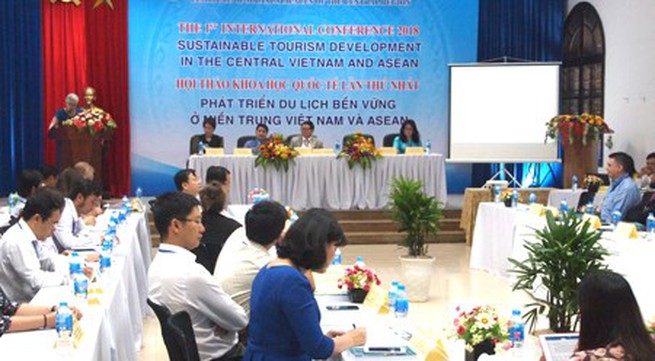 Conference looks to develop tourism in ASEAN, central Vietnam