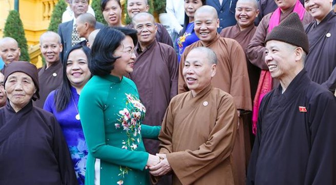 Vice President receives religious dignitaries of Ha Nam