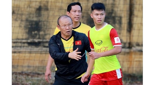 Vietnam national football team on active training in ROK