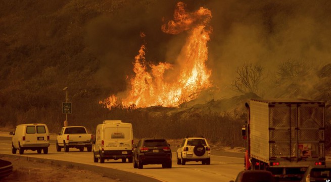 Hundreds of homes destroyed by out-of-control California wildfire