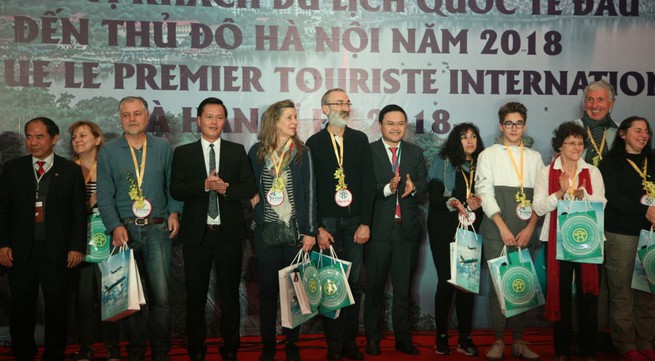 Hanoi welcomes first international visitors in 2018