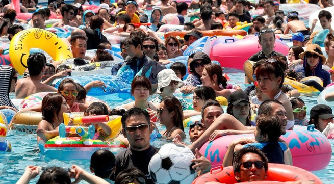 Severe heatwave hits Japan