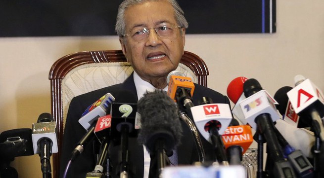 Malaysian Cabinet holds first meeting
