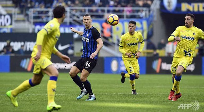 Perisic hat-trick sends Inter Milan top of Serie A