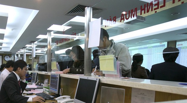 VN-Index declines for a second day