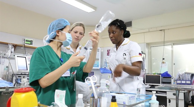 Nurses travel thousands of miles to learn Vietnamese health care