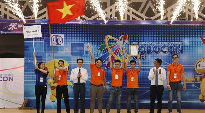 Việt Nam team crowned champion in the ABU Robocon