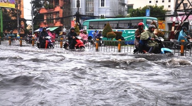 City seeks Phúc’s help on flooding project