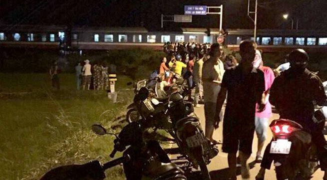 Train-car collision kills one and injures four