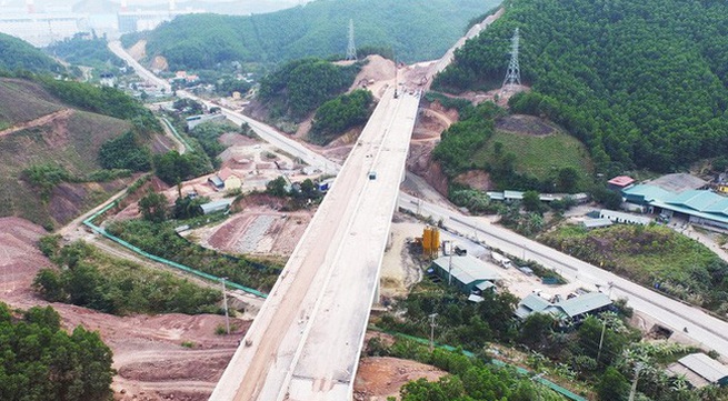 Quang Ninh attracts social capital for transport projects