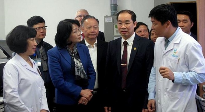 Vice President visits Hanoi’s Saint Paul Hospital