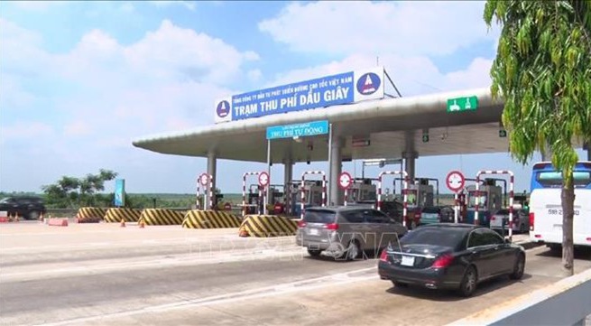 Roads Directorate to examine Dau Giay toll station