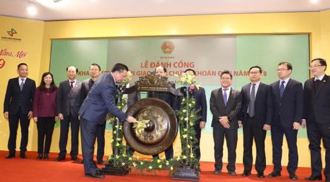 Vietnam’s stock market opens first trading session of 2019