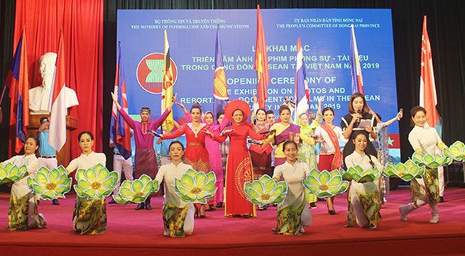 ASEAN photo and documentary film exhibition to open in Dong Nai
