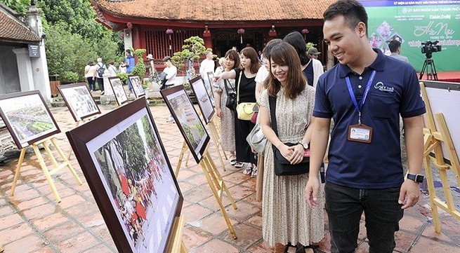 Vibrant activities celebrate Hanoi’s Liberation Day