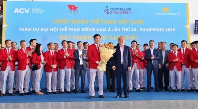 Vietnamese sports delegation set out for SEA Games 30