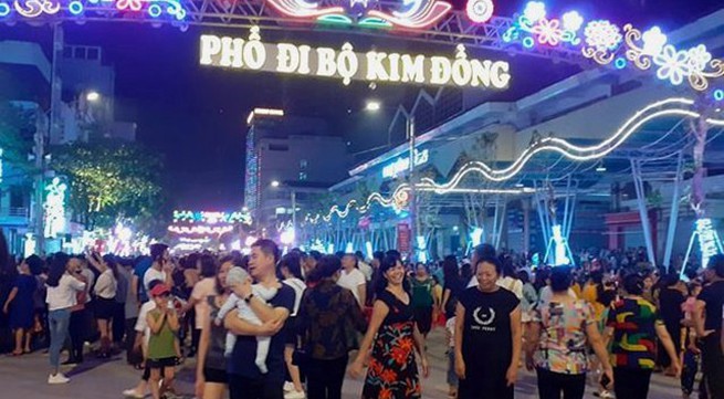 New walking street and food market opens in Cao Bang