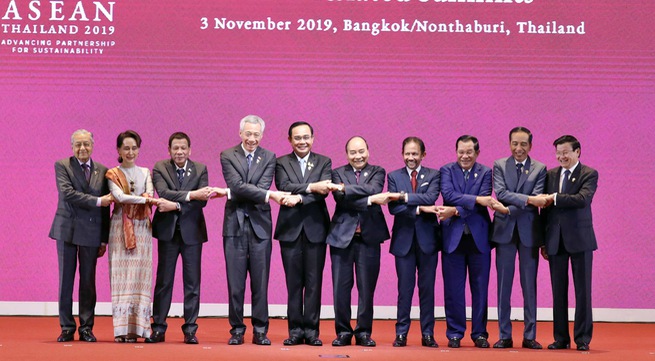 PM attends plenary meeting of 35th ASEAN summit