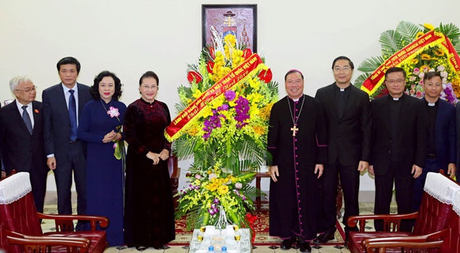 NA Chairwoman extends Christmas greetings to Hanoi Archdiocese