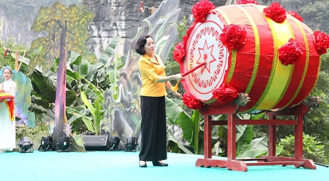 Trang An Festival opens in Ninh Binh province