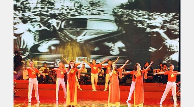 Art programme celebrates President Ho Chi Minh’s birthday