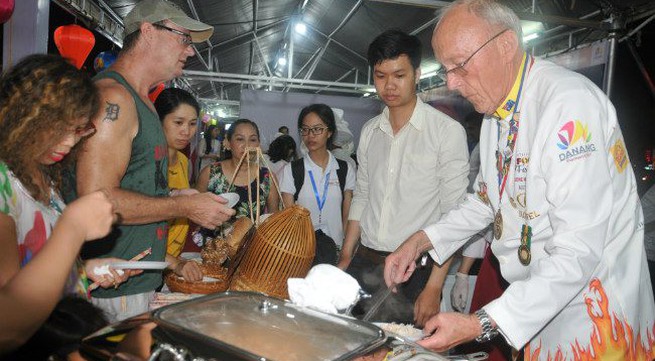 Int’l food festival opens in Danang