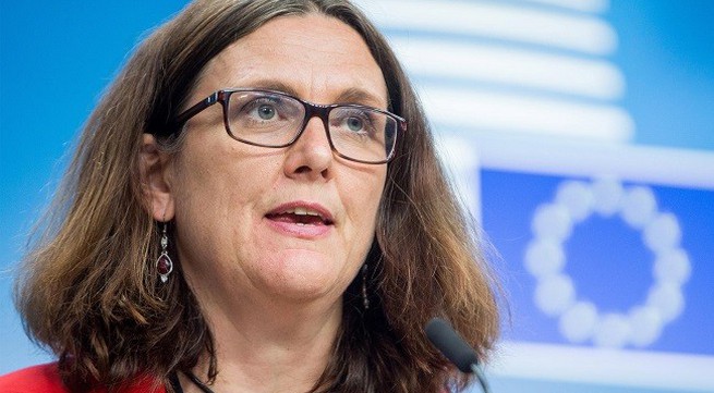 EU welcomes signing of free trade deals with Vietnam