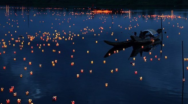 Lantern festival marks invalids, martyrs’ day